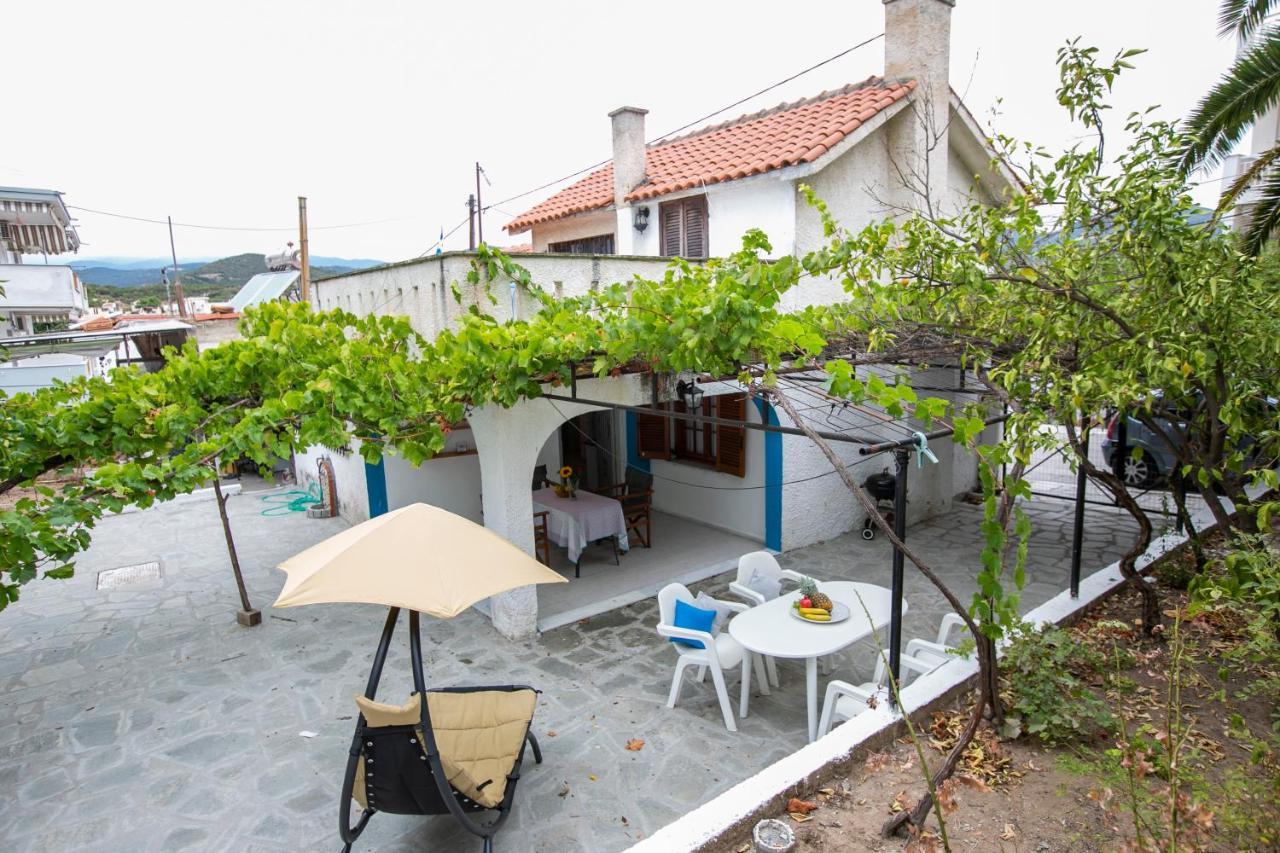 Villa Kouf Nea Iraklitsa Exterior foto
